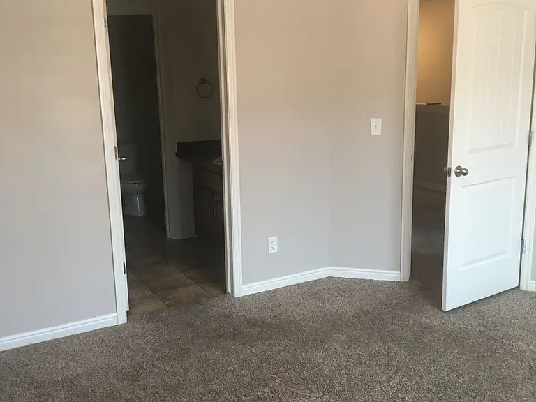 1507 N 540 W #104 — Photo 9