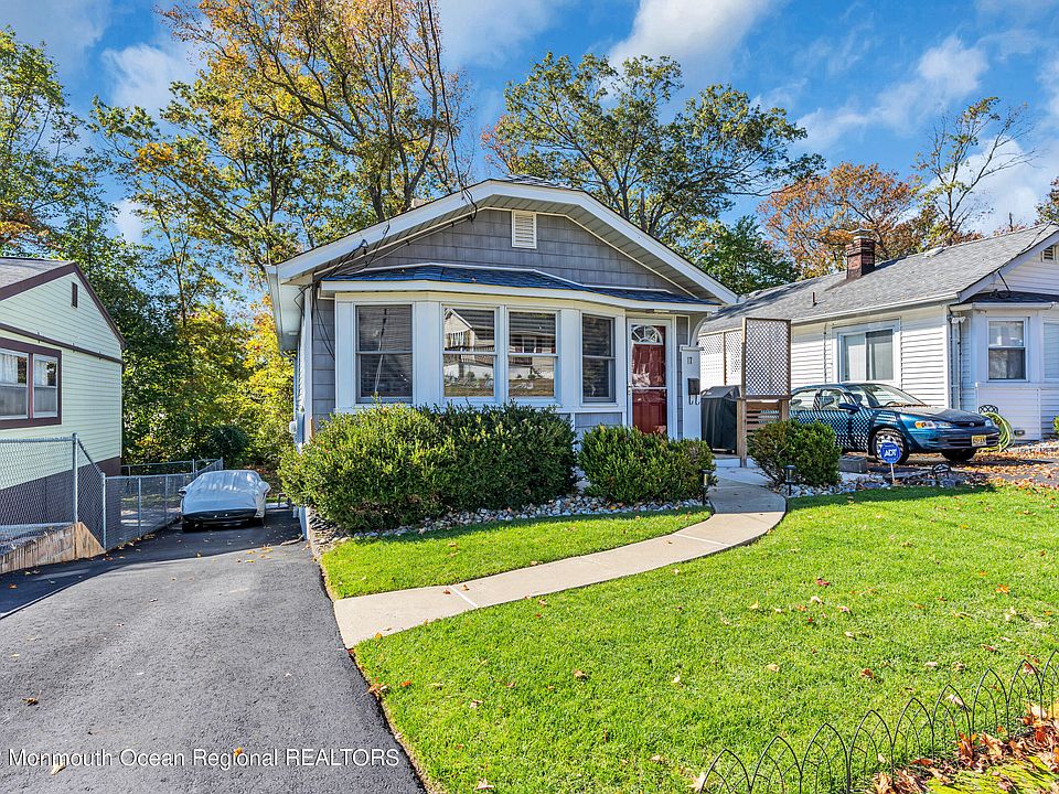 17 Middlesex Boulevard, Keyport, NJ 07735 Zillow