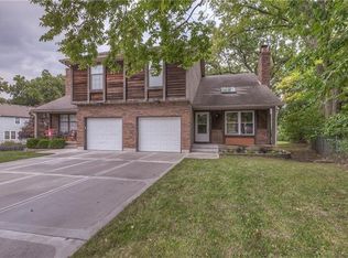 8812 W 77th St, Overland Park, KS 66204