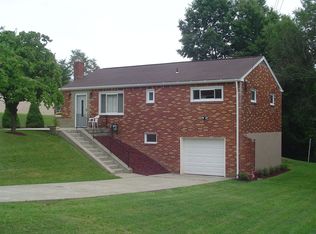 15 Greenview Dr, Mc Kees Rocks, PA 15136