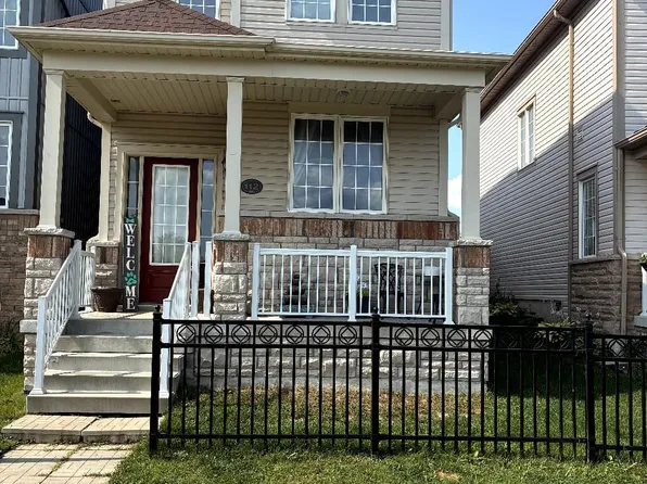 112 McBride Ave, Clarington, ON L1C 0J5