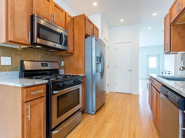 1519 Ogden St #1 — Photo 6