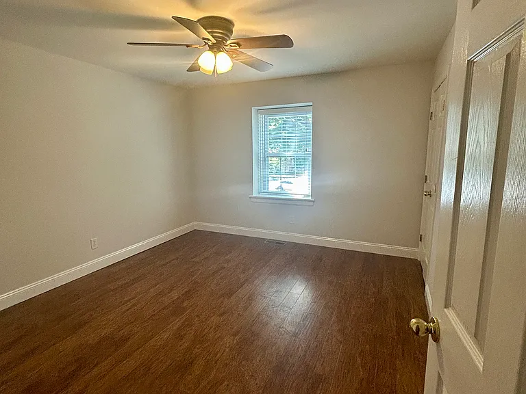 4705B Blue Bird Ct — Photo 16
