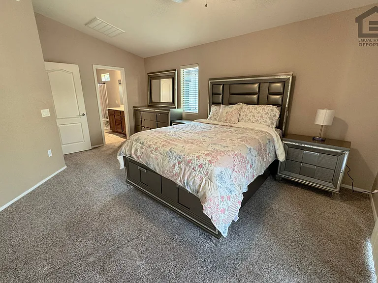 2727 N Price Rd #6 — Photo 19