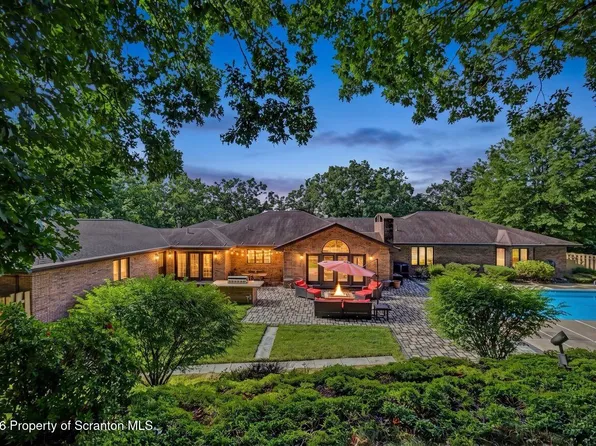 106 Maria Blvd, Archbald, PA 18403