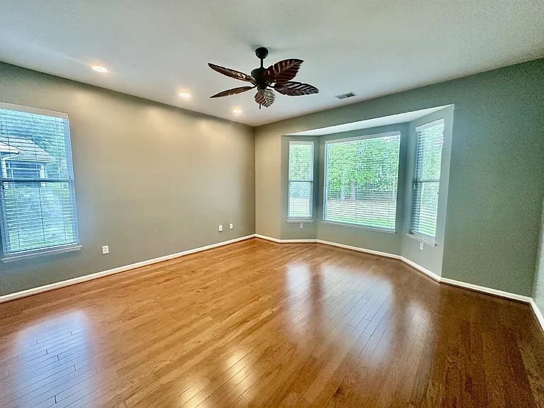 30 Raymond Rd — Photo 19