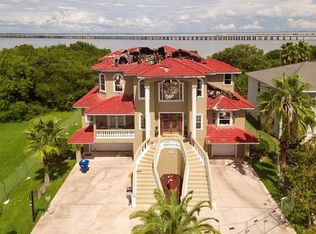 3193 Shoreline Dr, Clearwater, FL 33760