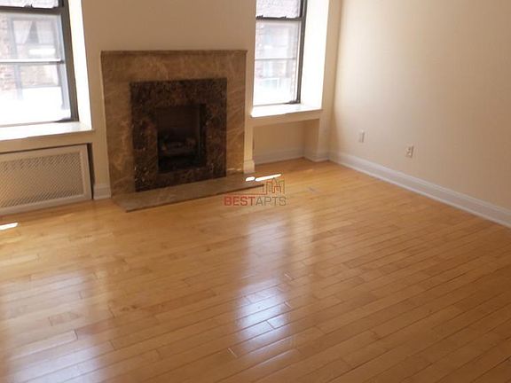 3rd image of 742 Saint Nicholas Ave APT 23