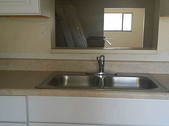 4th image of 7951 Southgate Blvd #11F