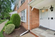 Briarwood Path-1106-003.jpg