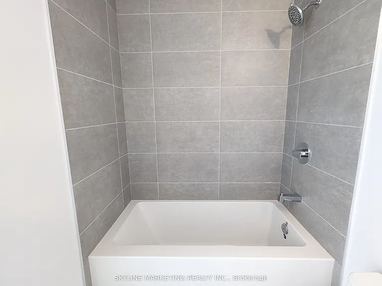 2450 Old Bronte Rd #730 — Photo 6