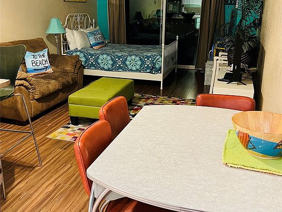 5th image of 304 14th Street NW #105