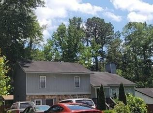 9032 Raven Dr, Jonesboro, GA 30238