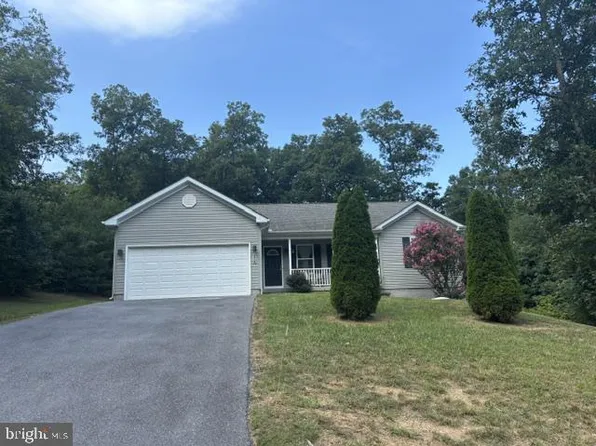 216 Executive Way, Hedgesville, WV 25427