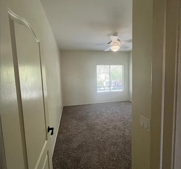 576 E Julian Dr — Photo 30