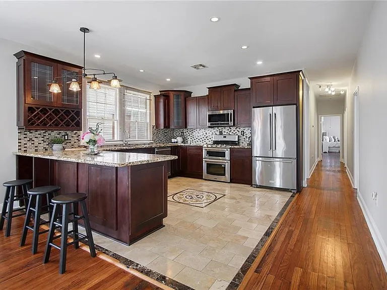 4309 Elba St — Photo 2