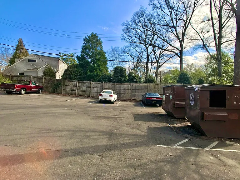 2851 Thornhill Rd #111B — Photo 24