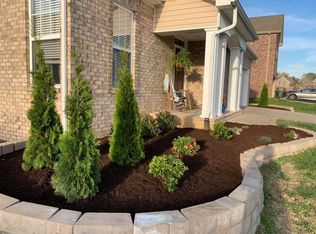 810 W Sagewood Dr, Gallatin, TN 37066