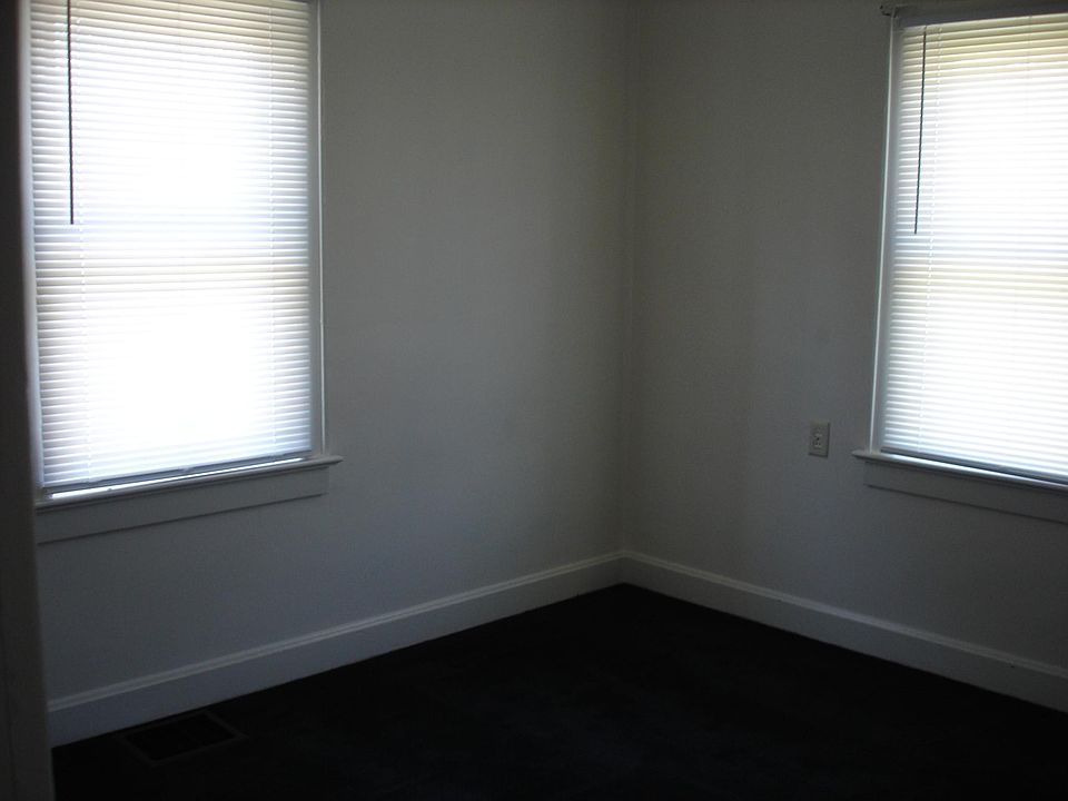 1st image of 2112 College Ave