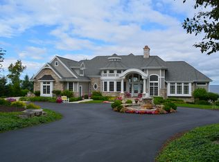 8511 Island View Rd, Fish Creek, WI 54212