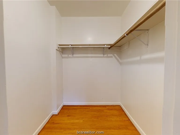 1217 Westover St — Photo 8