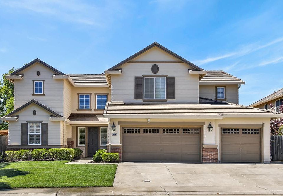 1st image of 525 Sherbourne Ln