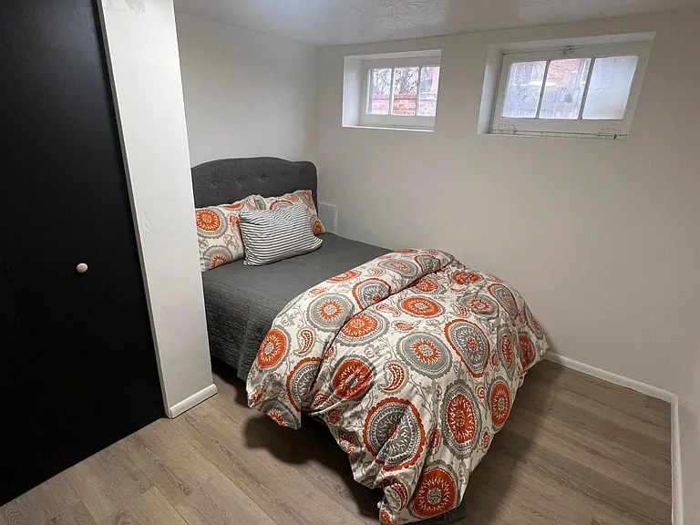 259 S 100 W — Photo 9