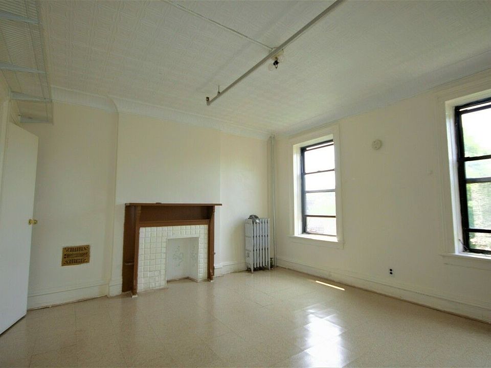 1st image of 174 Lefferts Pl APT 2R