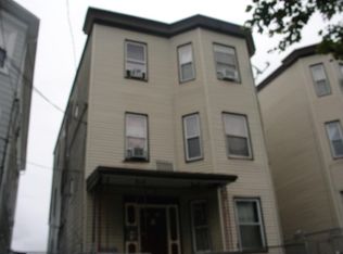 72 Grove St, Chelsea, MA 02150