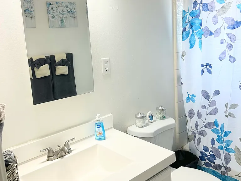 5811 48th Ave — Photo 32