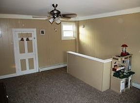 4th image of 185 Owego St