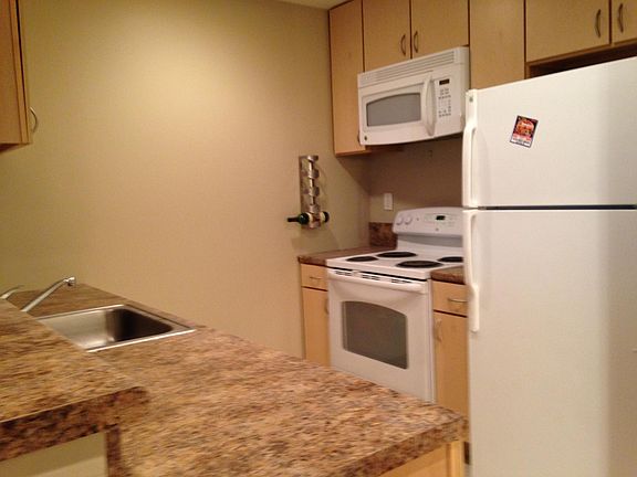 2nd image of 111 N 9th St Unit 319