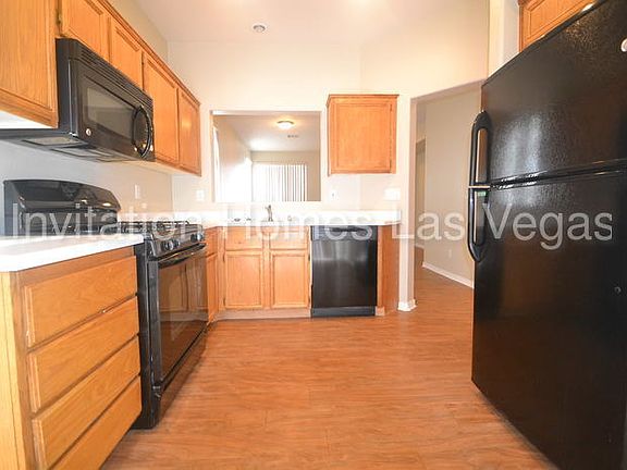 5th image of 999 Clear Diamond Ave