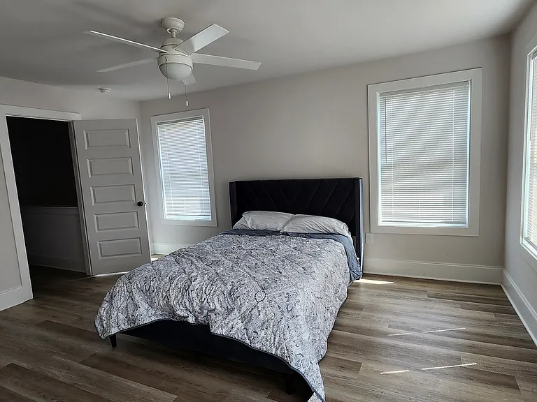 380 Lake St #2 — Photo 4