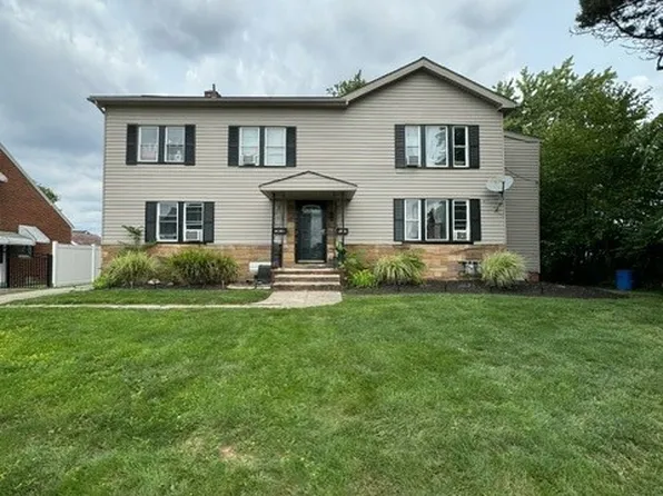 7404 Spring Garden Rd, Parma, OH 44129