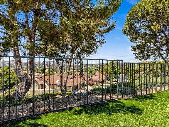 2nd image of 27355 Paseo Laguna