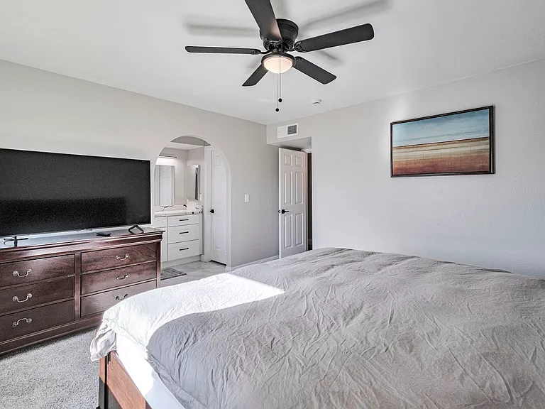 2203 W Palomino Dr — Photo 17