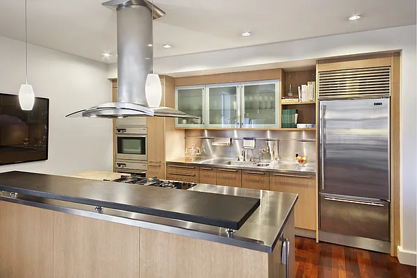 Sold by Stribling | media 4
