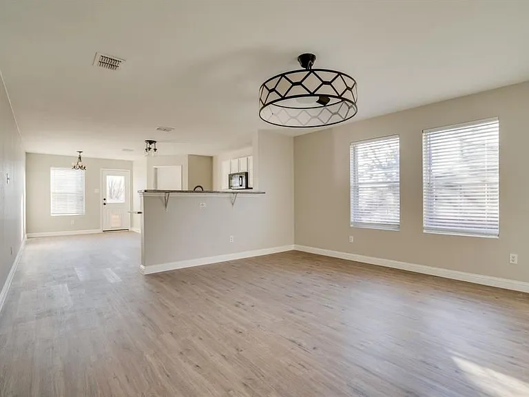 128 Ringneck Dr — Photo 2