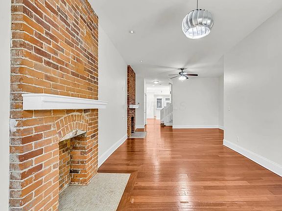 3rd image of 242 S 18th St #242