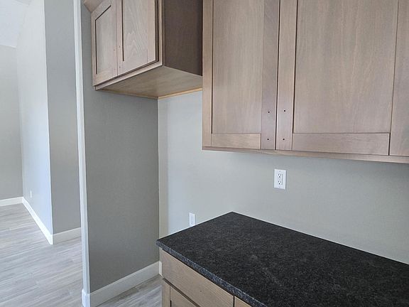 Cabinet Finish, Counter Tops, Flooring, Wall Color for Home that is available. Other pics are same floor plan but different finishes.