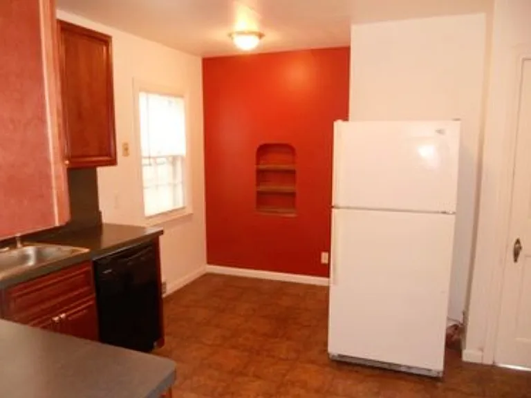 3946 Bushnell Rd — Photo 3