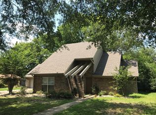 637 Green Oak Dr, Longview, TX 75604