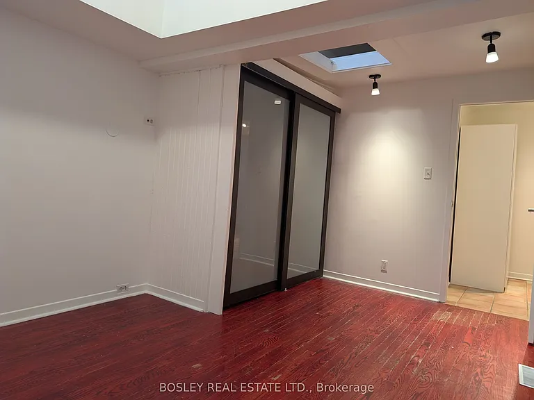 230 Ontario St — Photo 9