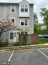 3 bed, 2.5 bath, 2250 sqft, $3,000 — Photo 1