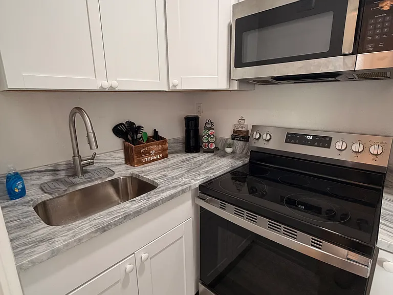 7709 W Hanna Ave — Photo 2