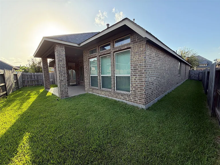3319 Sky Run Ct — Photo 43