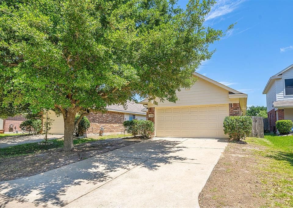 1st image of 4710 Cypress Dawn Ln