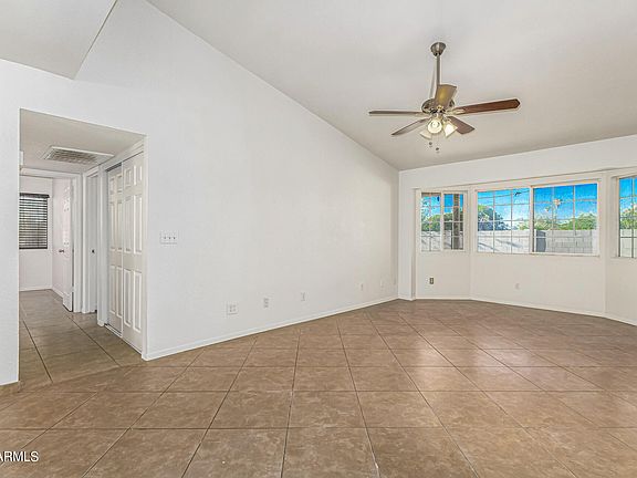 4th image of 4052 E MALDONADO Drive