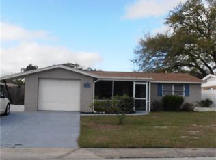 9633 Lake Chrise Ln, Port Richey, FL 34668
